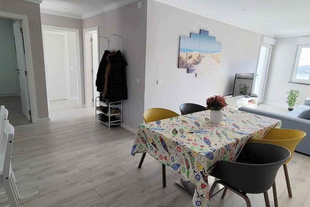 *Sea View* New 3 Bedroom Apt With Free Parking Sesimbra Esterno foto